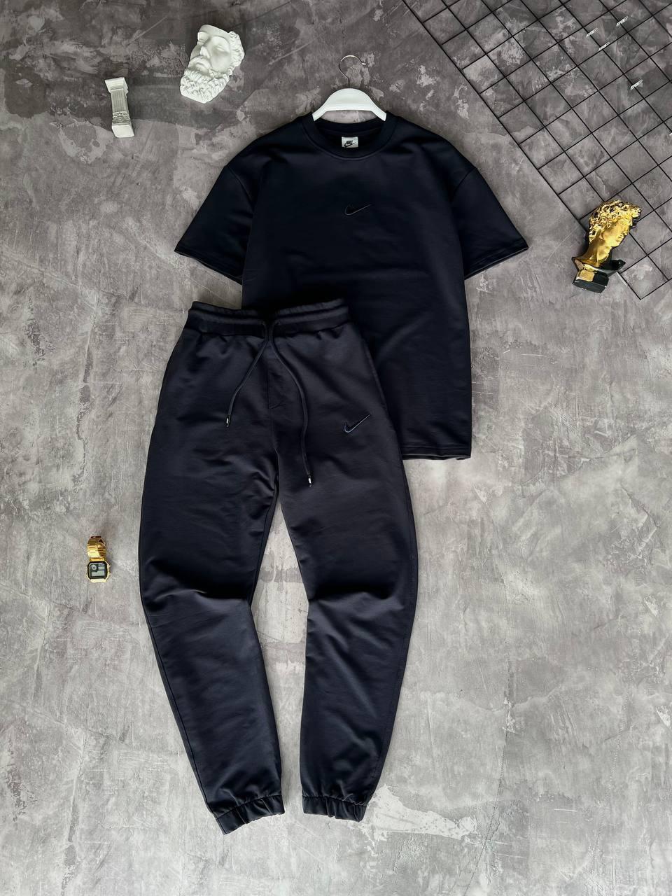 Nike™ Premium Tracksuit - Limited Edition.
