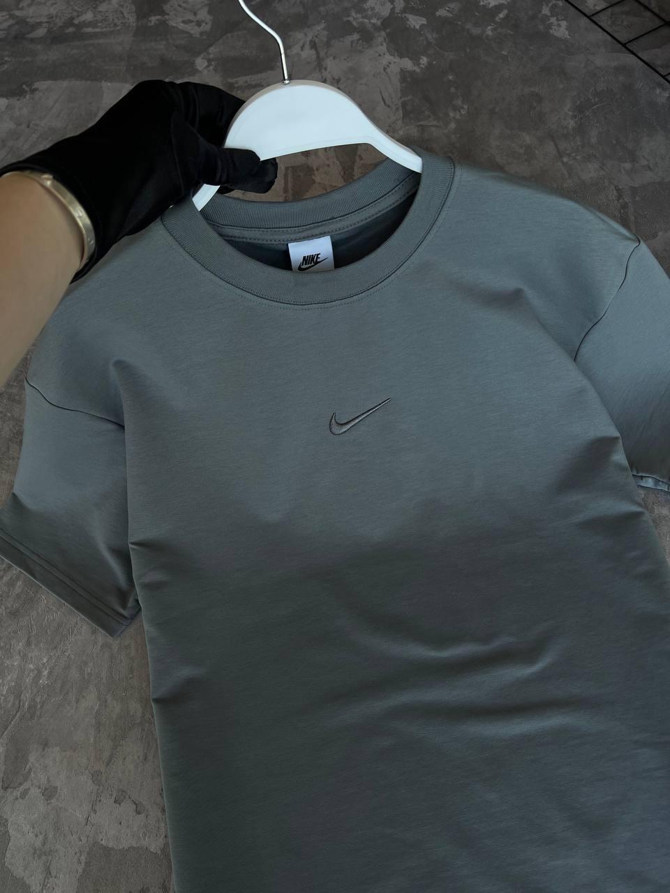 Nike™ Premium Tracksuit - Limited Edition.